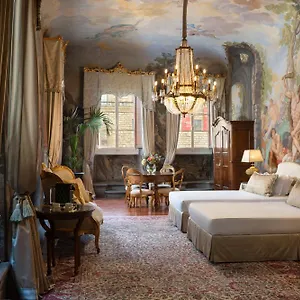 Piazza Pitti Palace - Residenza D'epoca Nocleg ze śniadaniem Florencja